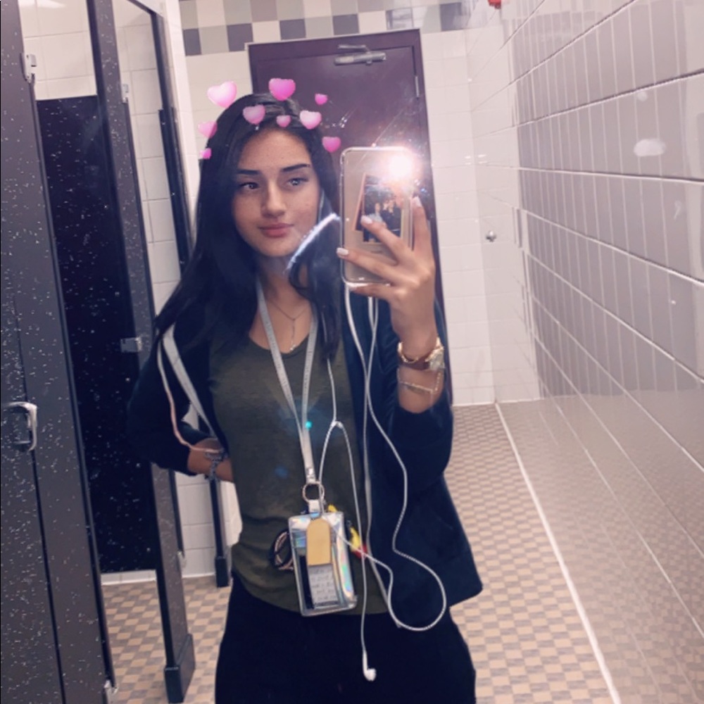 Meet your Posher, Brianna